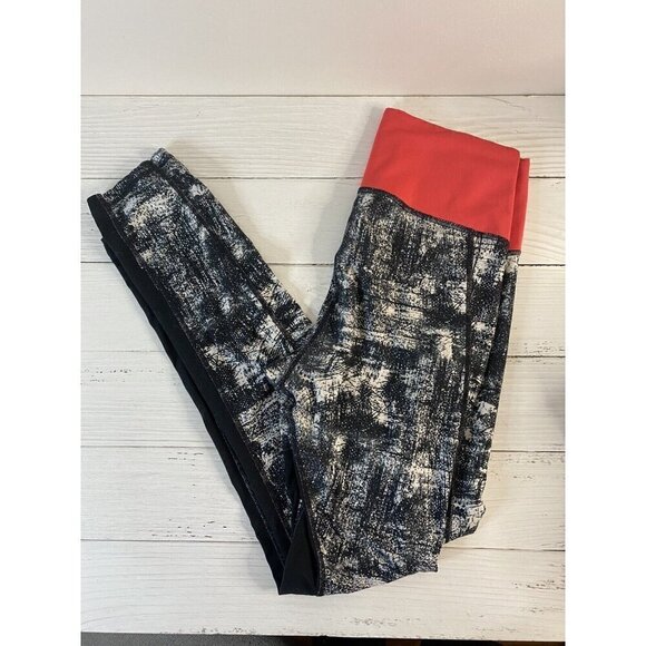 Adidas ClimaLite Active Capri Leggings Black White Pink Stripes Size Small - Picture 9 of 10